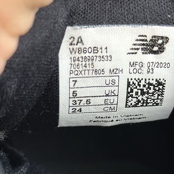 New Balance Fresh Foam 860 v11 Women’s Sz 7 2A Narrow Black White Low Sneakers - Picture 6 of 11
